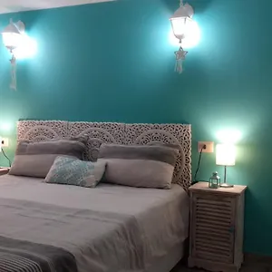 https://due-passi-a-chiaia.hotels-amalfi.com