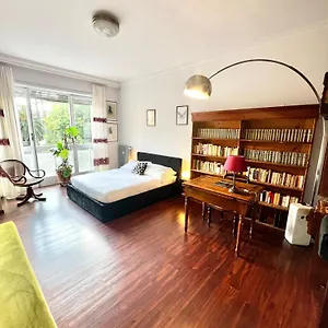 https://apt-flaminia-design.it-romehotels.com